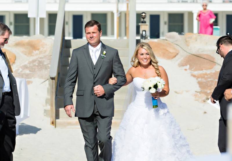 Amanda & Mikey - Romantically Rustic  — photo 5