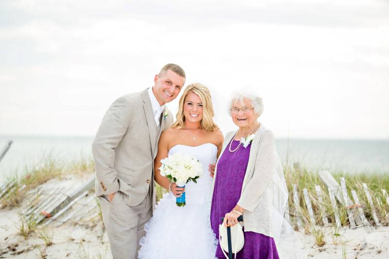 Amanda & Mikey - Romantically Rustic  — photo 22