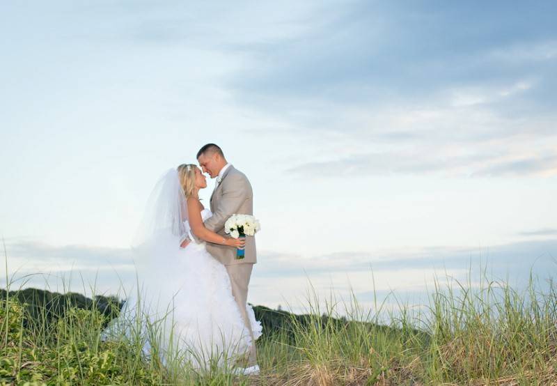 Amanda & Mikey - Romantically Rustic  — photo 28
