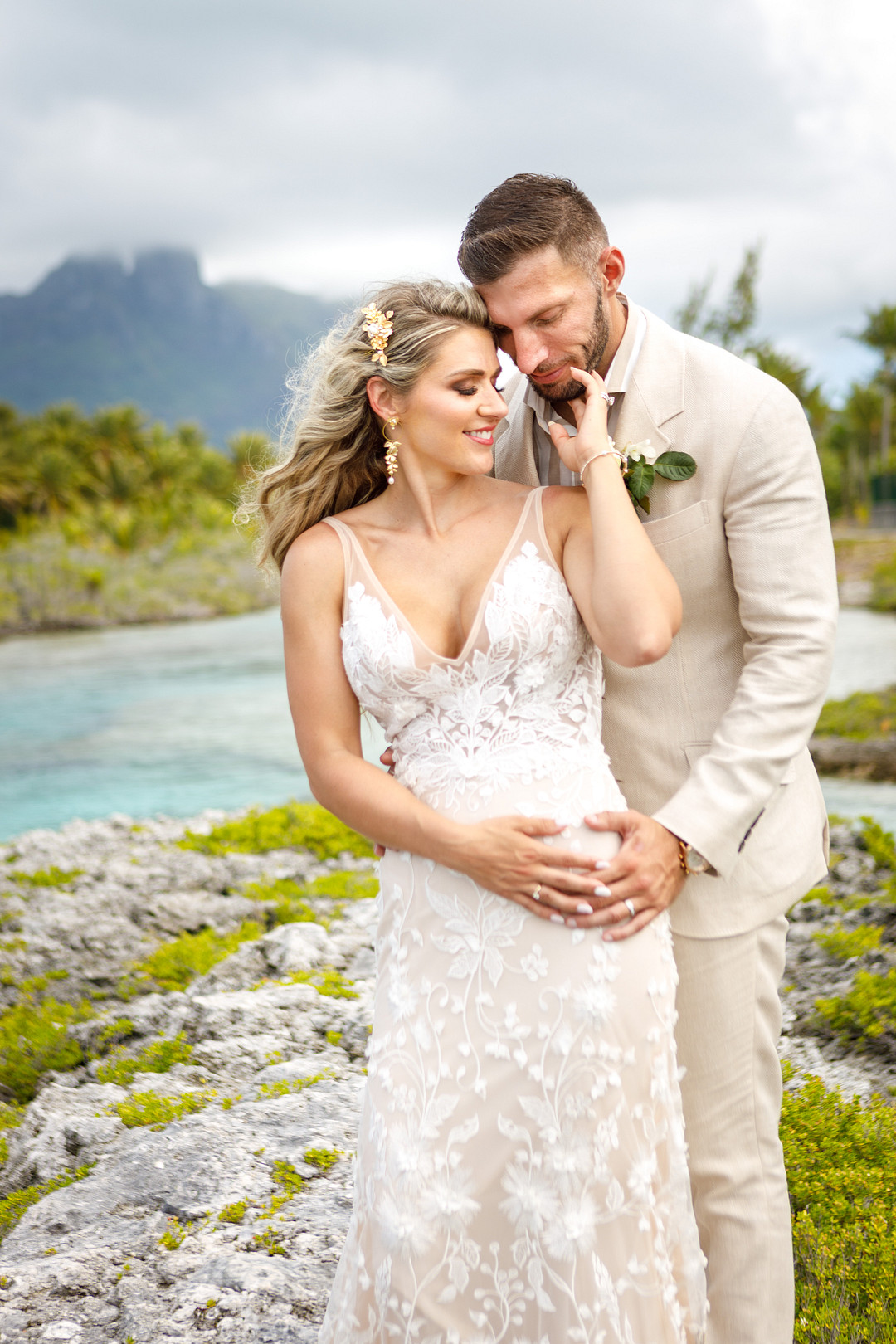 Bold and Breathtaking Bora Bora Elopement — photo 15