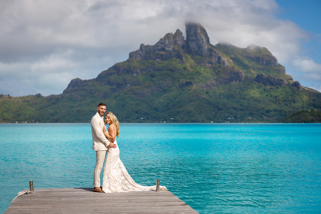 Bold and Breathtaking Bora Bora Elopement — photo 13