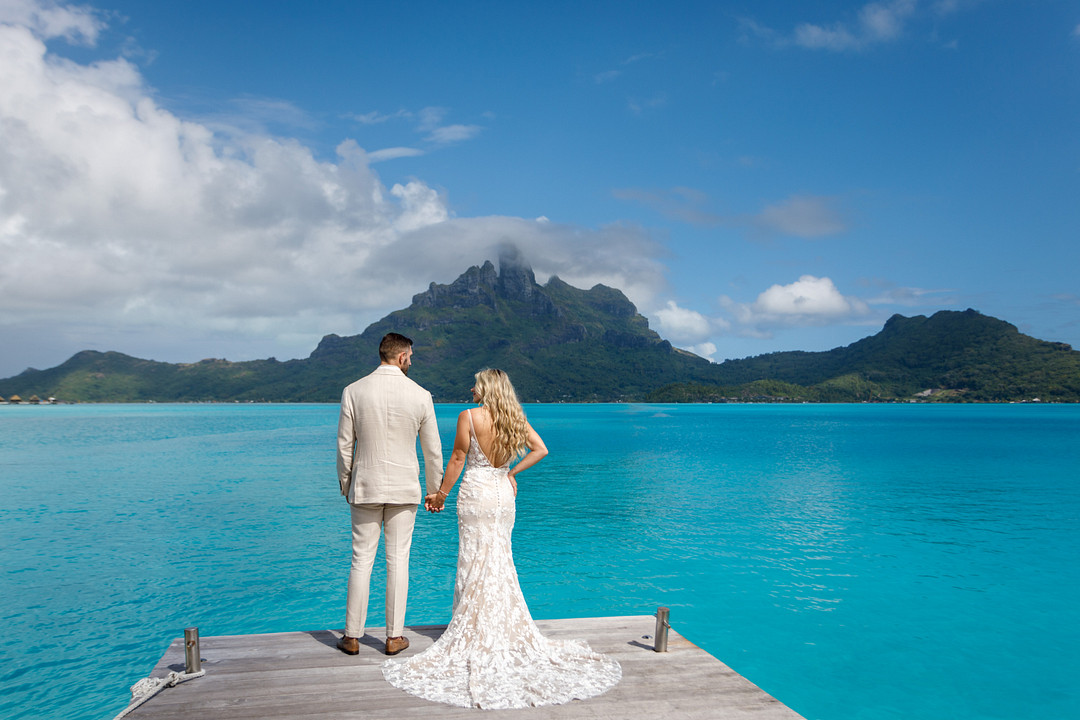 Bold and Breathtaking Bora Bora Elopement — photo 14