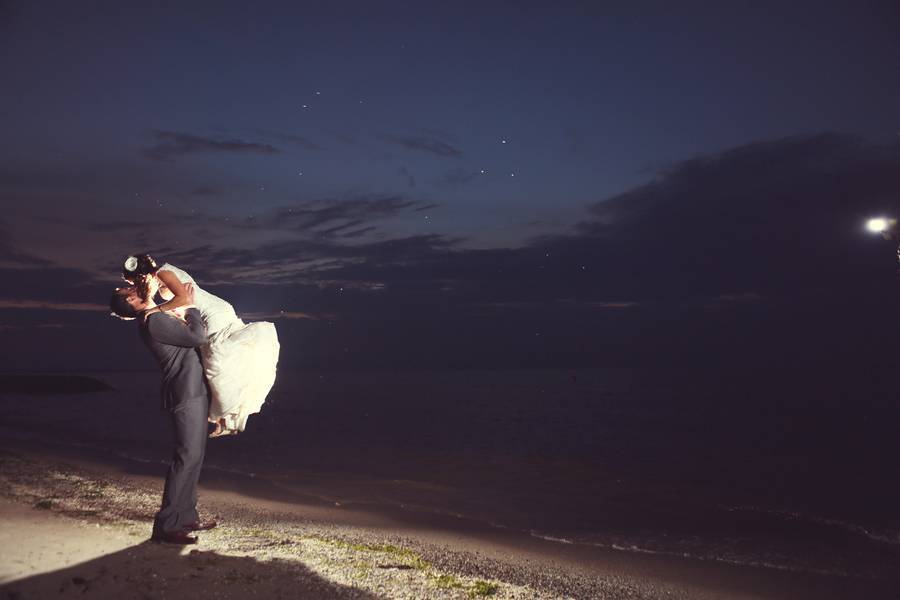 Classy And Casual Beach Wedding — photo 25