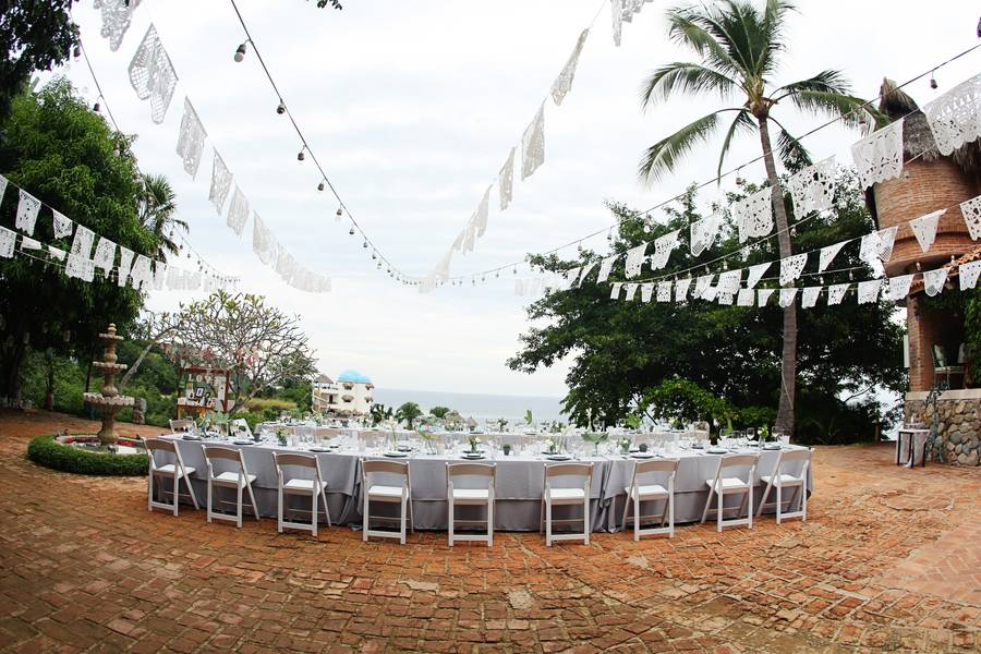 Modern Mexican Destination Wedding — photo 18