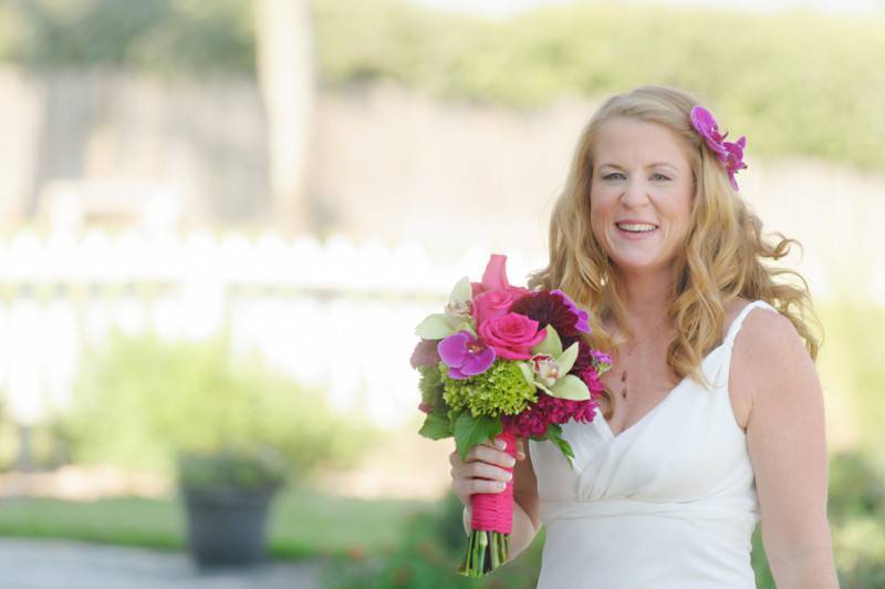 Simple and Floral Wedding — photo 1